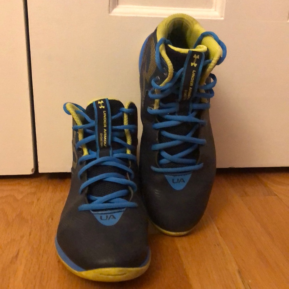 Under Armour Basketball Shoe